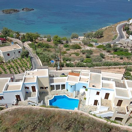 פיניקאס Reggina'S Apartments מראה חיצוני תמונה