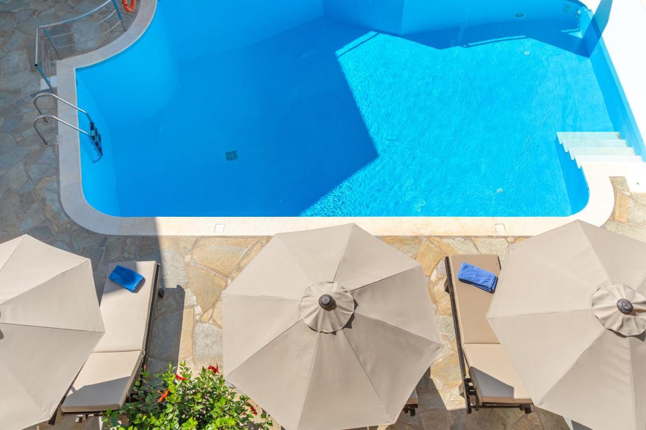 פיניקאס Reggina'S Apartments מראה חיצוני תמונה