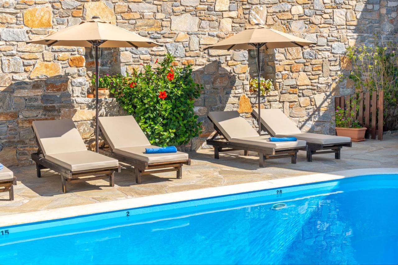 פיניקאס Reggina'S Apartments מראה חיצוני תמונה