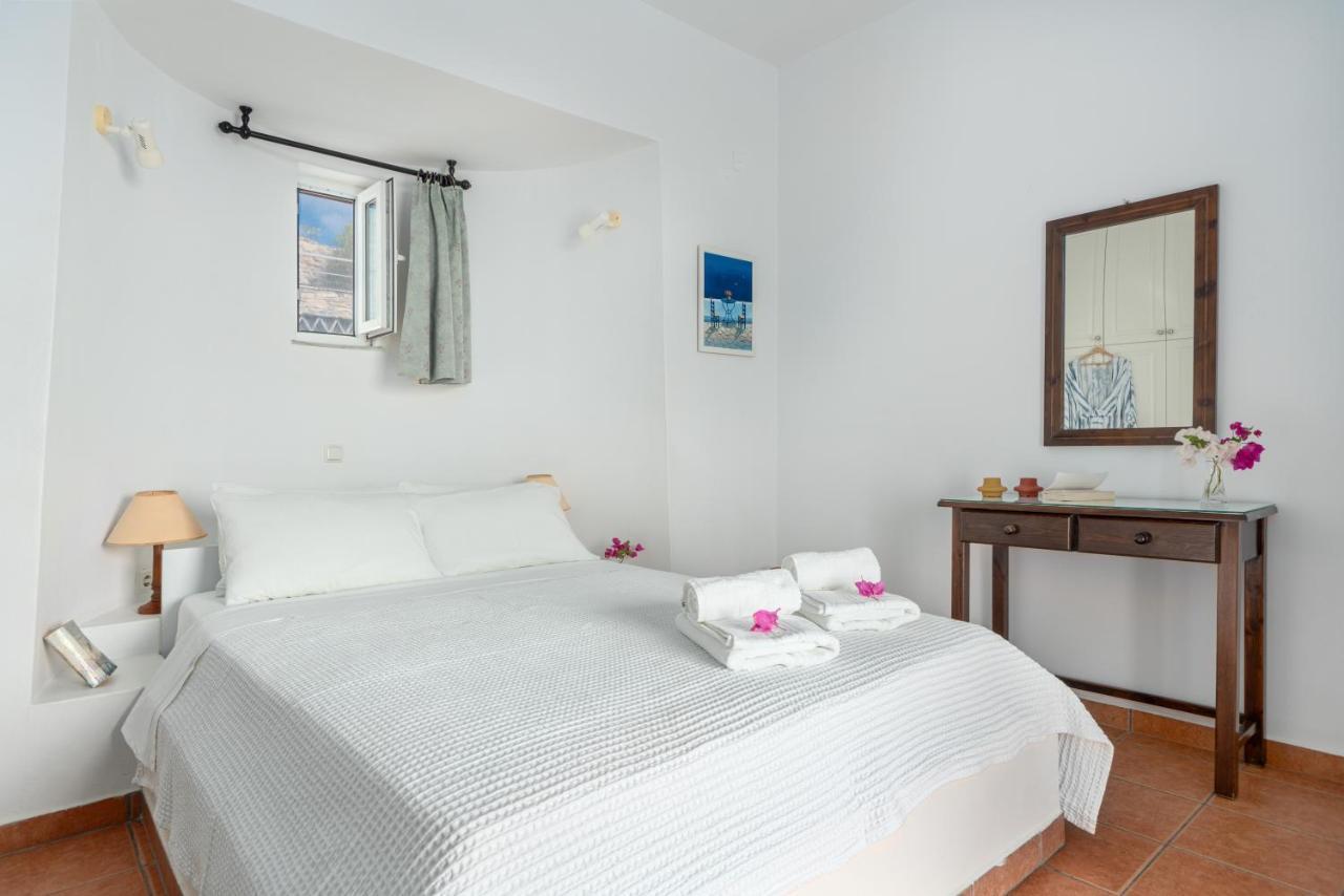 פיניקאס Reggina'S Apartments מראה חיצוני תמונה