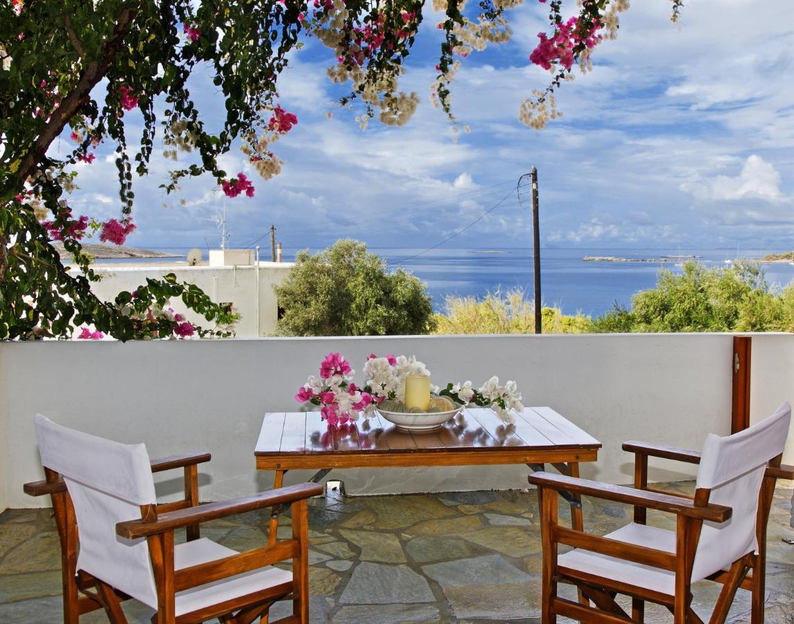 פיניקאס Reggina'S Apartments מראה חיצוני תמונה